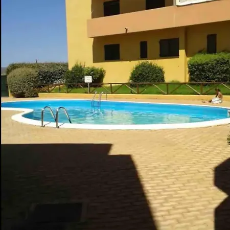 Apartman Ampio Bilocale Con Piscina *