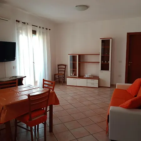 Apartman Ampio Bilocale Con Piscina Olbia